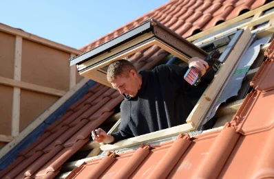 Pose de fenêtres de toit Velux à Connigis